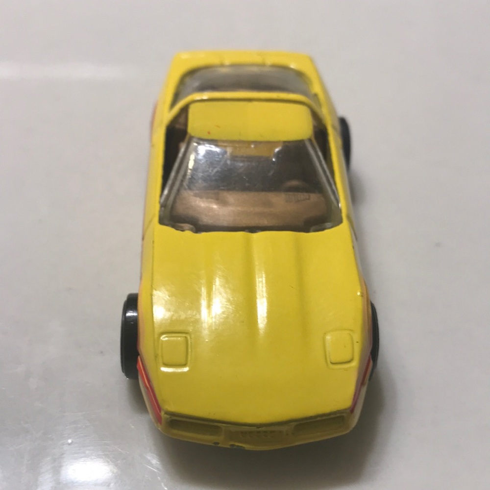 Hot Wheels 1982 80s Chevrolet Corvette Yellow